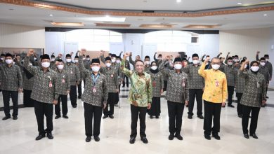 Photo of 73 ASN Kemenpora RI Dianugerahi Tanda Kehormatan Satyalancana Karya Satya