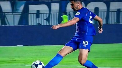 Photo of Sorak‑sorai Biru Mengguncang Stadion: Dua Gol Sekulić Bawa Persib Naik ke Puncak Grup E 